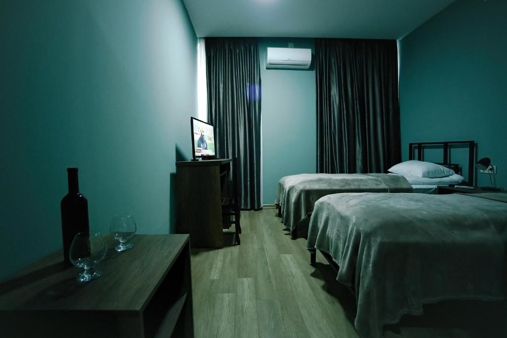 Отель Hotel AGUNA Кутаиси